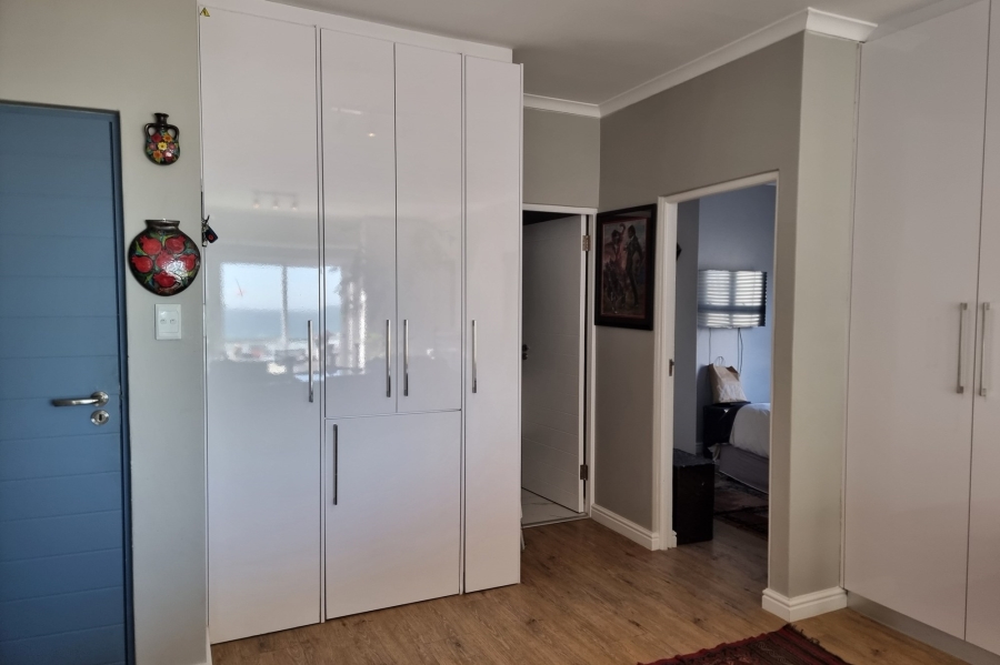 2 Bedroom Property for Sale in Beachfront Western Cape